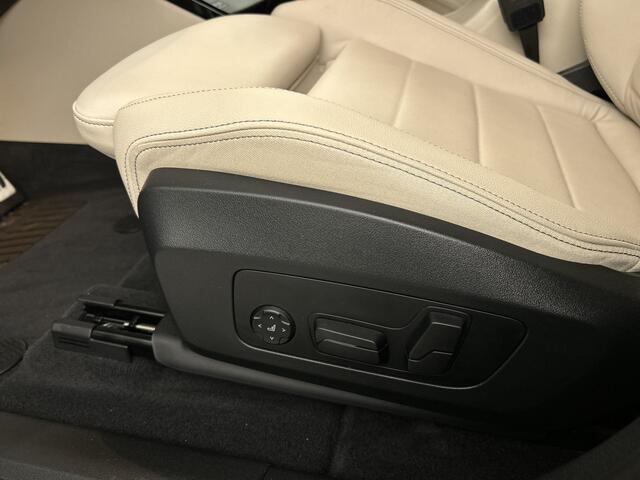 BMW X1 xDrive30e M-Sport/Pano/20"/Head-Up/BTW/Trekhaak