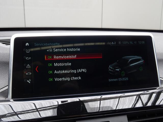 BMW X1 sDrive20i Orange Edition III * PANORAMADAK * HEAD-UP * DEALER ONDERH. !!