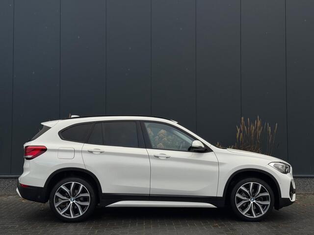 BMW X1 sDrive18i High Exec M22 PANO NAVI CAMERA PDC LEDER LED