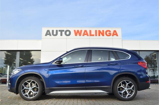 BMW X1 sDrive18i High Executive Achteruitrij camera Head up Display Elek.Verst. Stoelen. Leer Stoelverw. Trekgewicht 1700kg