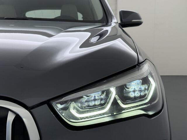 BMW X1 sDrive18i Business Edition Plus X-Line | Panorama Dak | Dealer Onderhouden | Camera |