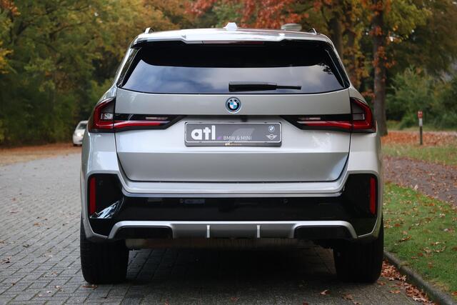 BMW X1 xDrive30e M-Sport | HUD | Pano | Harman Kardon | Adap cruise | Elektr. Trekhaak | DAB | Shadowline | Etc.