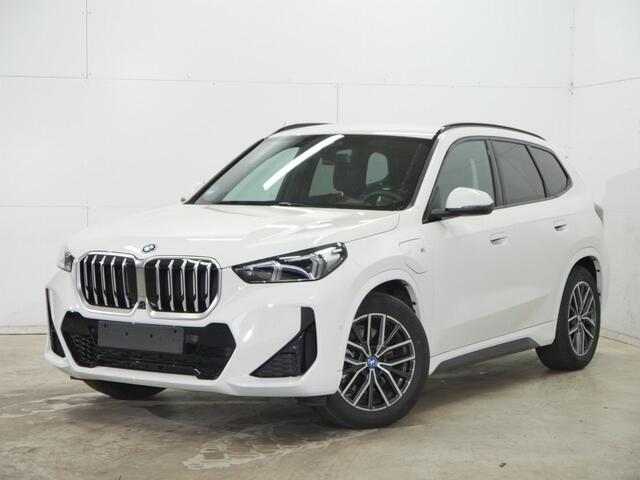BMW X1 xDrive25e M-Sport | Trekhaak | Head-Up | Actief zetels | CoPilot | Harman Kardon