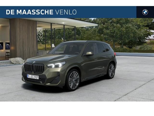 BMW X1 xDrive25e High Executive M Sport Automaat / Panoramadak / Trekhaak / Sportstoelen / Head-Up / Adaptieve LED / M Adaptief onderstel / Parking Assistant Plus / Comfort Access