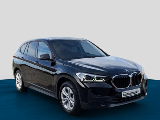 BMW X1 xDrive25e SPORTLINE ** LED, NAVI+, PANORAMA, KEYLESS, CAMERA, SPIEGELPACK, PRIVACY ** 1e EIG - UNFALLFREI ** ** INFORMEER OOK NAAR ONZE AANTREKKELIJKE FINANCIAL-LEASE TARIEVEN **