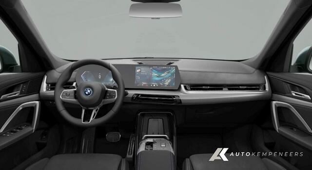 BMW X1 25e xDrive M Sport | Panorama | Shadow | Camera | Elek. Trekhaak | Adap. led | Stoelverwarming | 19' inch |