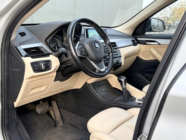 BMW X1 sDrive20i - automaat - leder - trekhaak - airco - navi - cruise