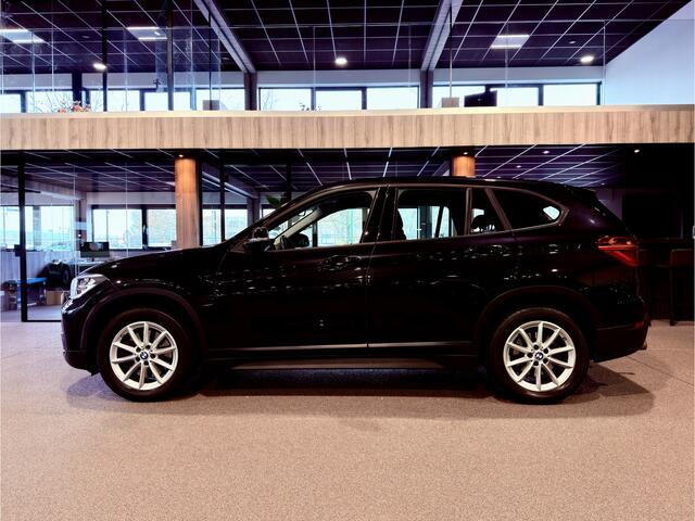 BMW X1 xDrive20i Executive Navigatie | Trekhaak | 4x4 | 192 PK | Cruise control