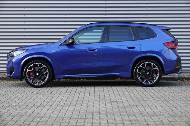 BMW X1 M35i | M sport Pro | Panorama | HUD | M Sportstoelen | Memory |