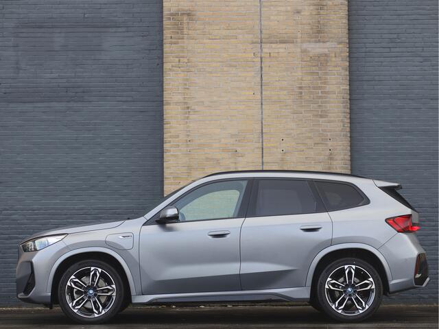 BMW X1 xDrive30e M Sport 326PK | Matte | Individual | ACC | Cam | Driving Assist Plus | BTW |