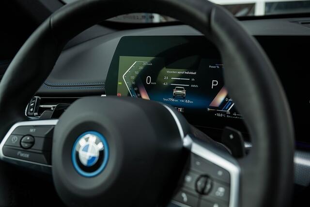 BMW X1 25e xDrive M Sport | Shadow | Driving Ass. | Camera | Adapt. Led | Stoelverwarming | 20' Inch |