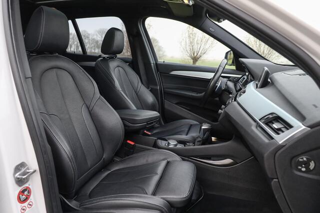 BMW X1 sDrive20i 192 PK Aut8 M-Sport ? Pano ? Head-Up ? Camera