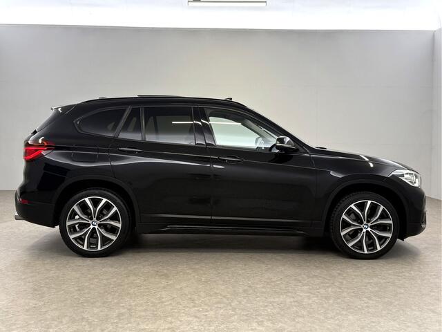 BMW X1 sDrive20i M-Sport | Pano | Camera | Sfeer | Trekh. | Stoelverw. | Keyless | Cruise