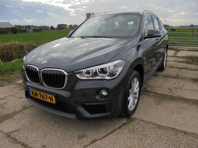 BMW X1 sDrive20i Centennial High Executive **1e EIGENAAR**112.000 org.km. NAP**DEALER ONDERHOUDEN**