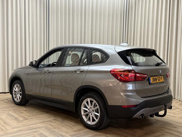BMW X1 sDrive20i Leder / Navigatie / Cruise / Afn. Trekhaak / PDC / 17'' LMV