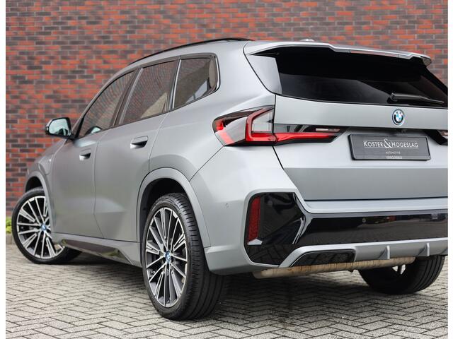 BMW X1 30e xDrive | M Sport Pro - Pano - H&K