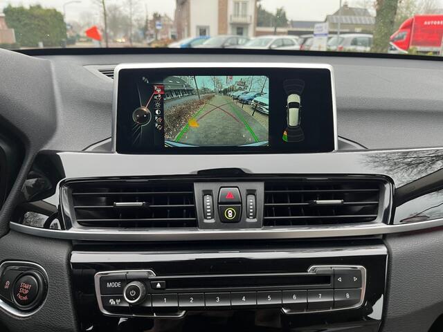 BMW X1 SDRIVE20I HIGH EXECUTIVE 192PK AUTOMAAT / LEDER / CAMERA / NAVI
