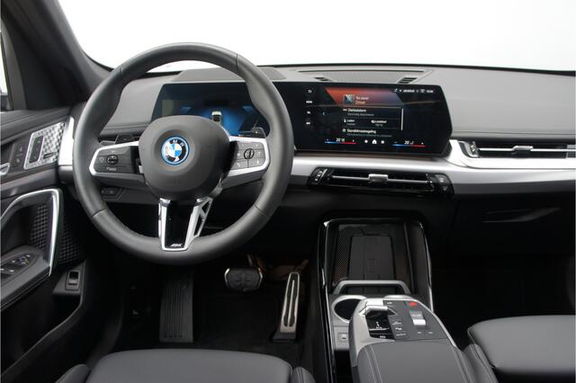 BMW X1 xDrive30e M Sportpakket Pro, Panoramadak,