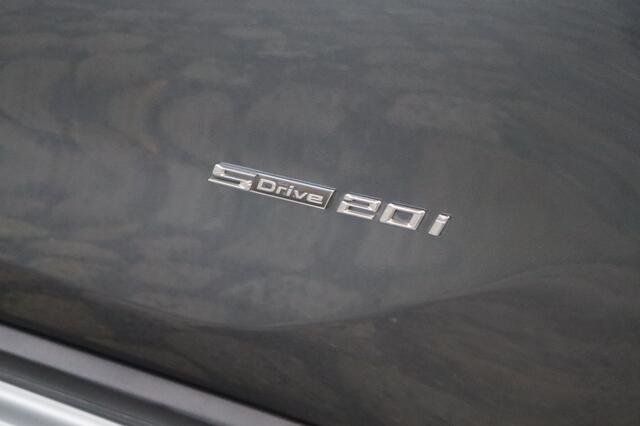 BMW X1 sDrive20i Cent Exec. | Geen import | Trekhaak | Camera