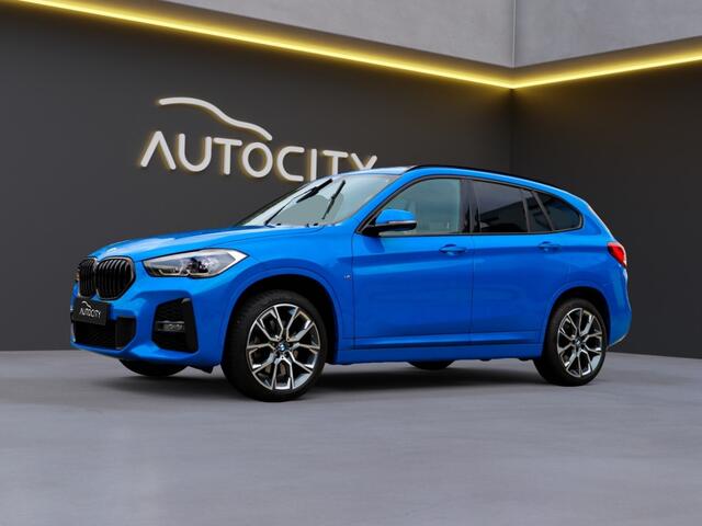 BMW X1 sDrive 20i M Sport Pano l Memory l Trekhaak l VOL OPTIES