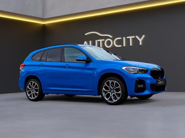 BMW X1 sDrive 20i M Sport Pano l Memory l Trekhaak l VOL OPTIES