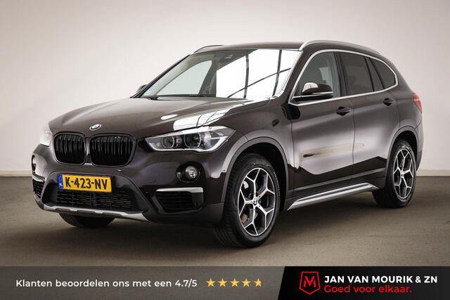 BMW X1 sDrive20i High Executive | LED | LEDER | STUUR / STOEL- VERWARMING | TREKHAAK | 18"