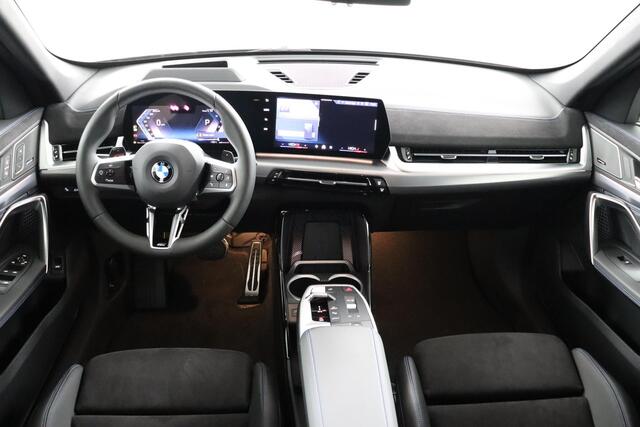 BMW X1 xDrive23i | M Sportpakket Pro | Innovation Pack | Comfort Pack | Travel Pack