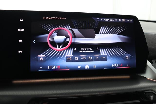 BMW X1 xDrive23i | M Sportpakket Pro | Innovation Pack | Comfort Pack | Travel Pack