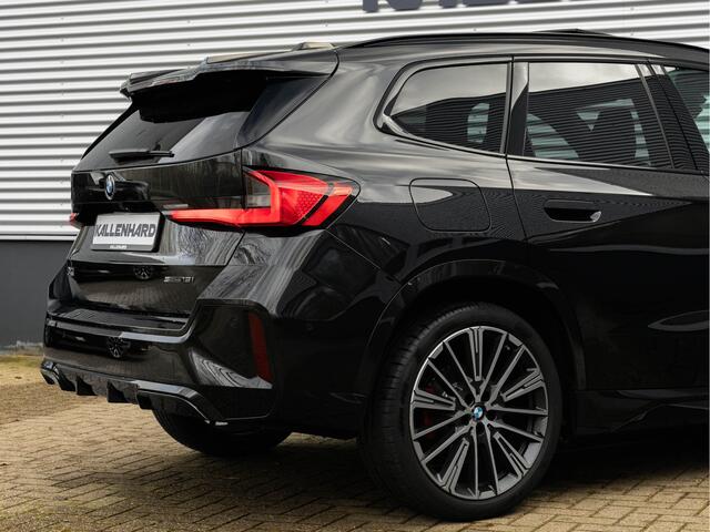 BMW X1 sDrive18i M-Sport Pro - Pano - Memoryzetel - Trekhaak - ACC - Head-Up - Harman Kardon