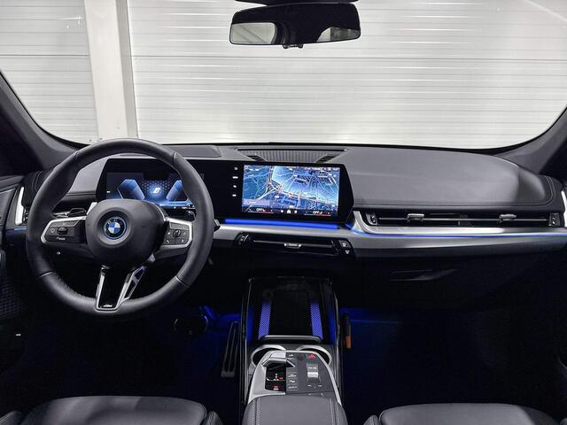 BMW X1 xDrive25e | M-Sport Pro | Innovation Pack | Comfort Pack | Driving Assistant Plus | Stoel Massage | Harman/Kardon | Comfort Access | Special Request Gun Metal II