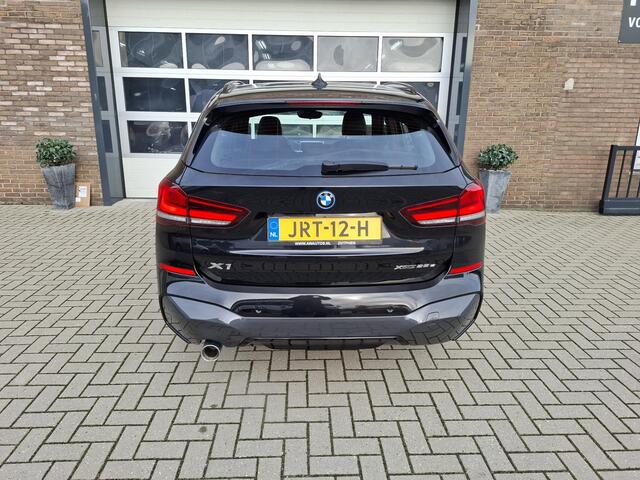 BMW X1 xDrive25e High Executive M uitvoering