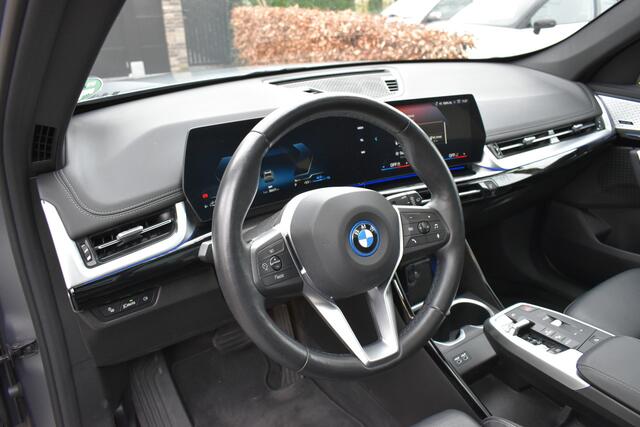 BMW X1 xDrive25e '24 245PK PANO, TREKH, ACC 29DKM!