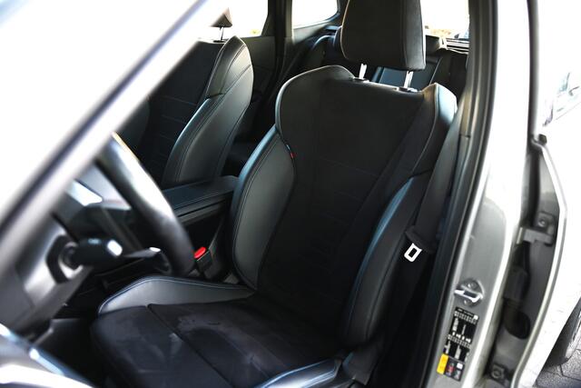 BMW X1 xDrive25e M Sport Automaat / Sportstoelen / Achteruitrijcamera / M Adaptief onderstel / Comfort Access / Adaptieve LED / Harman-Kardon / Stoelverwarming