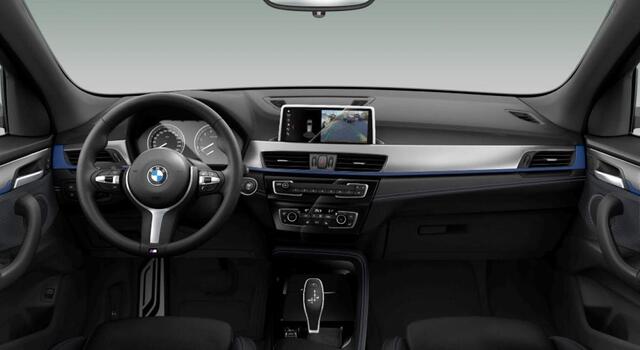 BMW X1 sDrive18i M-Sport | Panoramadak | Trekhaak
