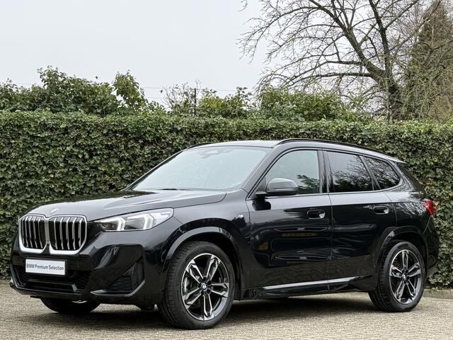 BMW X1 sDrive18i | M-Sport | Panorama | Harman/kardon | Elek. stoelverst. | Camera | Driving ass. Plus | Trekhaak