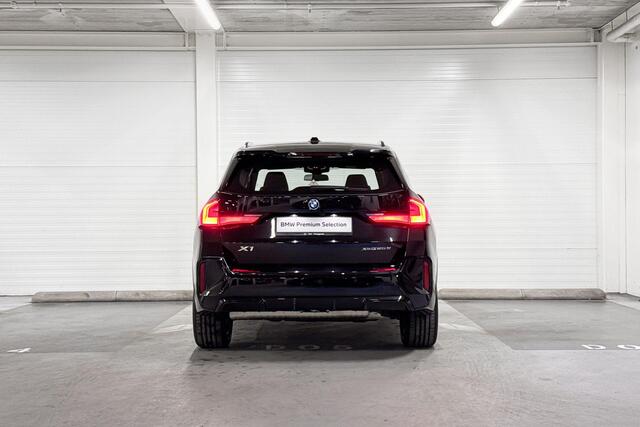 BMW X1 xDrive25e | M-Sport | Premium Pack | Comfort Pack | Driving Assistant | Harman/Kardon | Comfort Access | Trekhaak