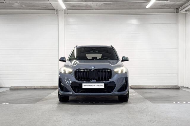 BMW X1 xDrive25e | M-Sport Pro | Travel Pack | Innovation Pack | Comfort Pack | Driving Assistant Plus | Harman/Kardon | Panoramadak | Comfort Access | Trekhaak