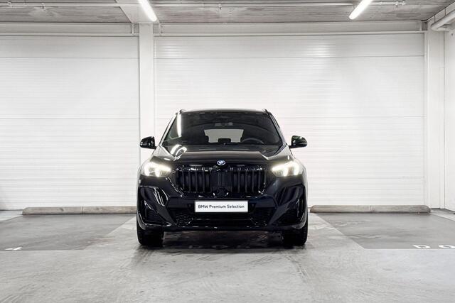 BMW X1 xDrive25e | M-Sport Pro | Travel Pack | Premium Pack | Driving Assistant | Harman/Kardon | Panoramadak | Comfort Access | Trekhaak