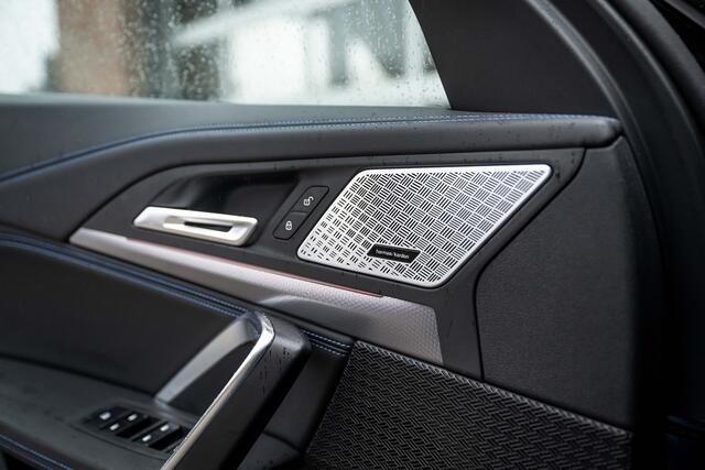 BMW X1 sDrive18i | M-Sport | Maxron | Shadow | Harman/Kardon | Keyless | Sportstoelen | Camera | Adap. led | 19' inch |