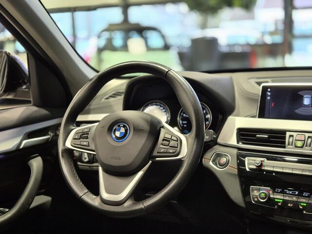 BMW X1 xDrive25e Executive Sportline | Panorama | Trekhaak | Carplay | Stoelverwarming