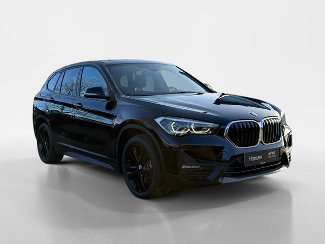 BMW X1 xDrive25e Executive I HarmanKardon I Camera AUTOMATIC | audio installatie premium | voorstoelen verwarmd | start/stop systeem