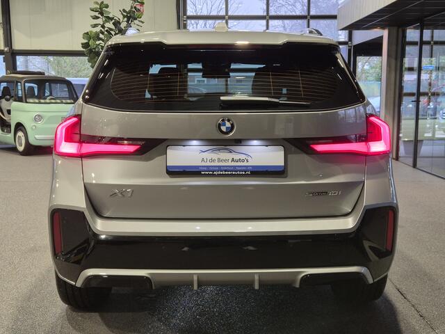 BMW X1 sDrive18i High Executive M-Sport | Camera | Stoelverwarming | Carplay/Android