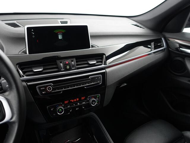 BMW X1 sDrive20i High Executive Aut- NAP 130dkm, Dealer Onderhouden, Head Up, Leder Interieur, Sfeerverlichting, Xenon Led