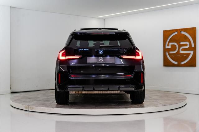BMW X1 xDrive30e M-Sport 326PK | Pano | Harman/Kardon | HUD | Sfeer | Keyless | Massage VOL! 12 MND Garantie