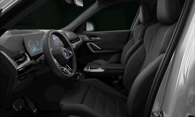 BMW X1 xDrive30e | M-Sport | Live Cockpit | Panorama | Leder | Memory | H&K | Head-Up | 20"LM | Mineral Weiss