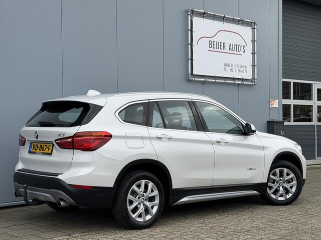 BMW X1 sDrive20i High Executive Automaat/Trekhaak/Leer/Navi.
