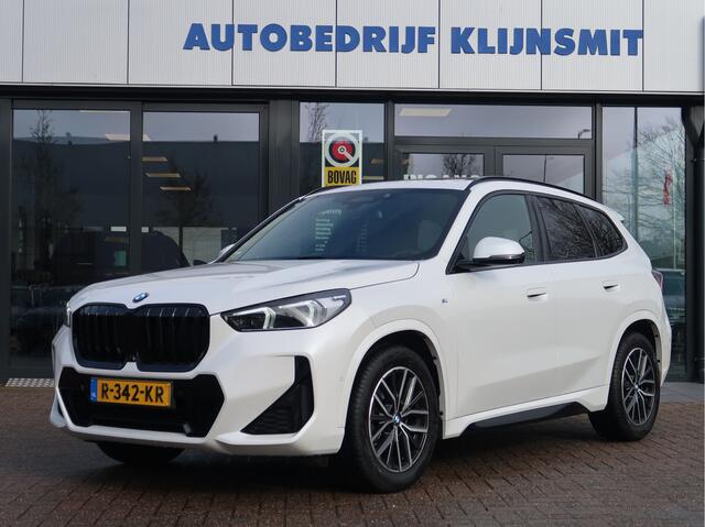 BMW X1 sDrive18i M-Sport / Innovation Pack | Leder | HUD | H&K | 360 Camera | Panoramadak