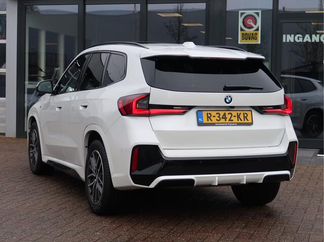 BMW X1 sDrive18i M-Sport / Innovation Pack | Leder | HUD | H&K | 360 Camera | Panoramadak