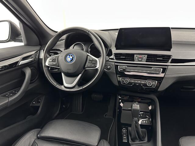 BMW X1 xDrive25e Business Edition Plus (INCL.BTW) Aut. *PANO | HEAD-UP | LEATHER | FULL-LED | HEATED-COMFORTSEATS | CAMERA | PRIVACY-GLASS | NAVI-FULLMAP | ECC | PDC | CRUISE | 18''ALU | TOWBAR*