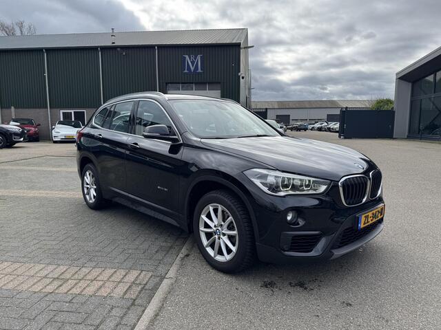 BMW X1 sDrive18i Executive LED| ELEKTRISCHE ACHTERKLEP| ACHTERUITRIJCAMERA| RIJKLAAR INCL. 12 MND BOVAG GARANTIE| PARKEERASSISTENT